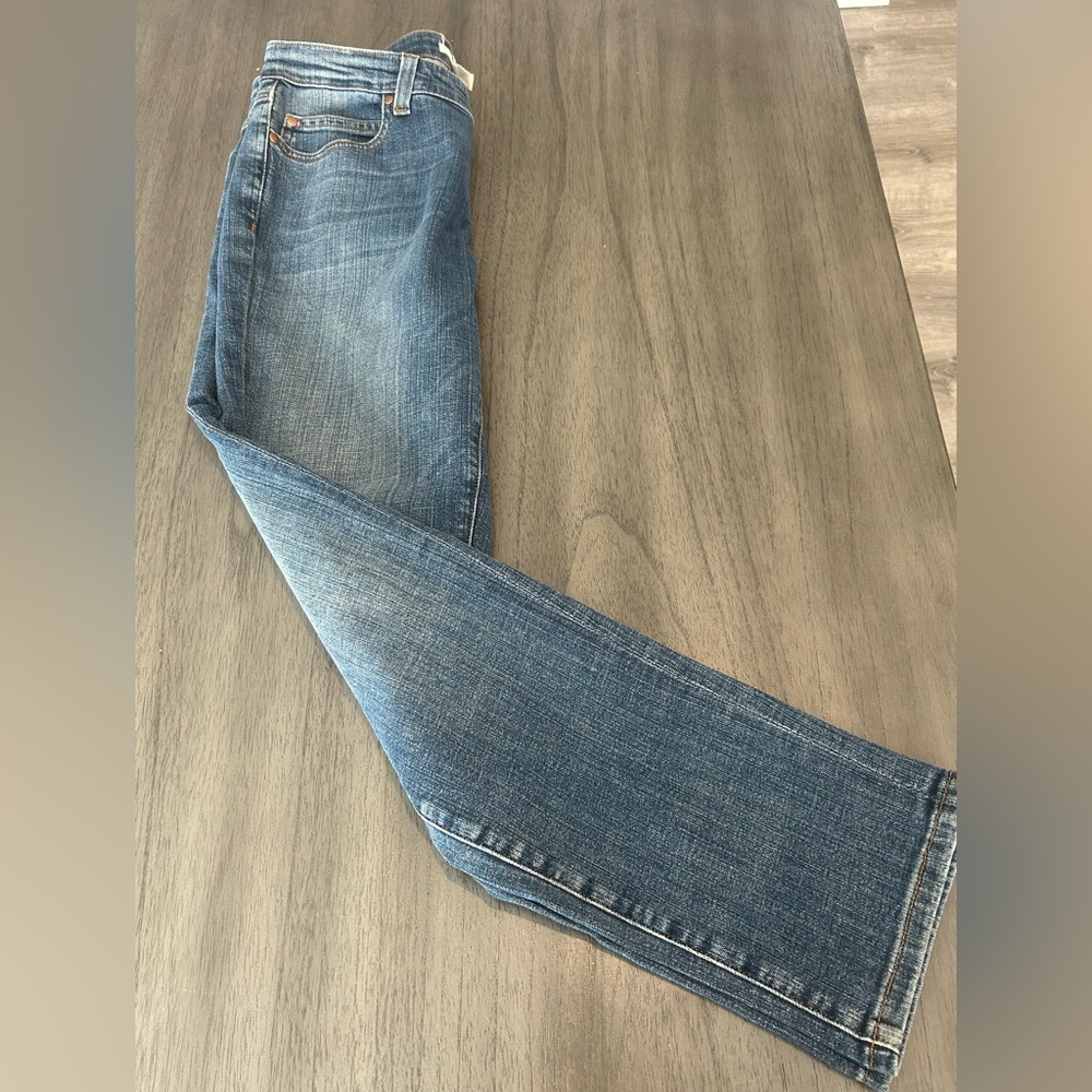 Like new - Organic Cotton Relaxed Boyfriend Jeans from Eileen Fisher - Size 4